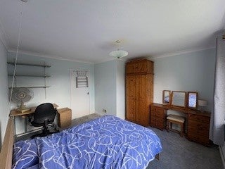Room May's Hill Road in Greater London