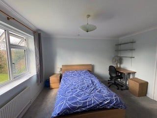 Room May's Hill Road in Greater London