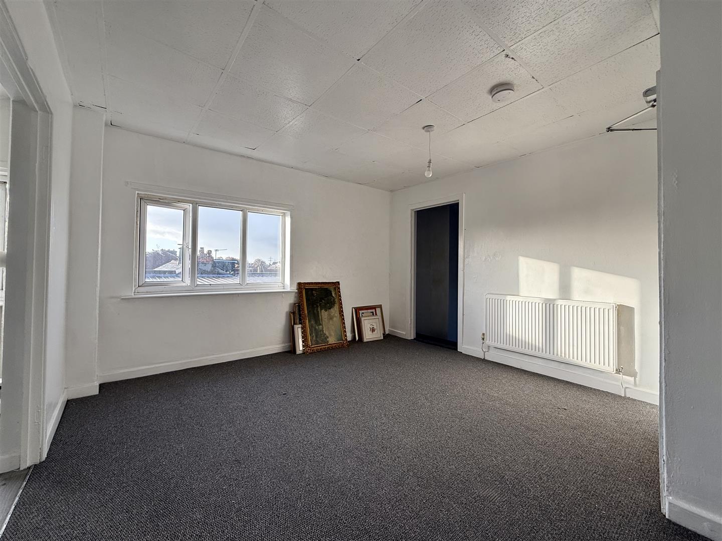 Flat Higher Market Street in Farnworth