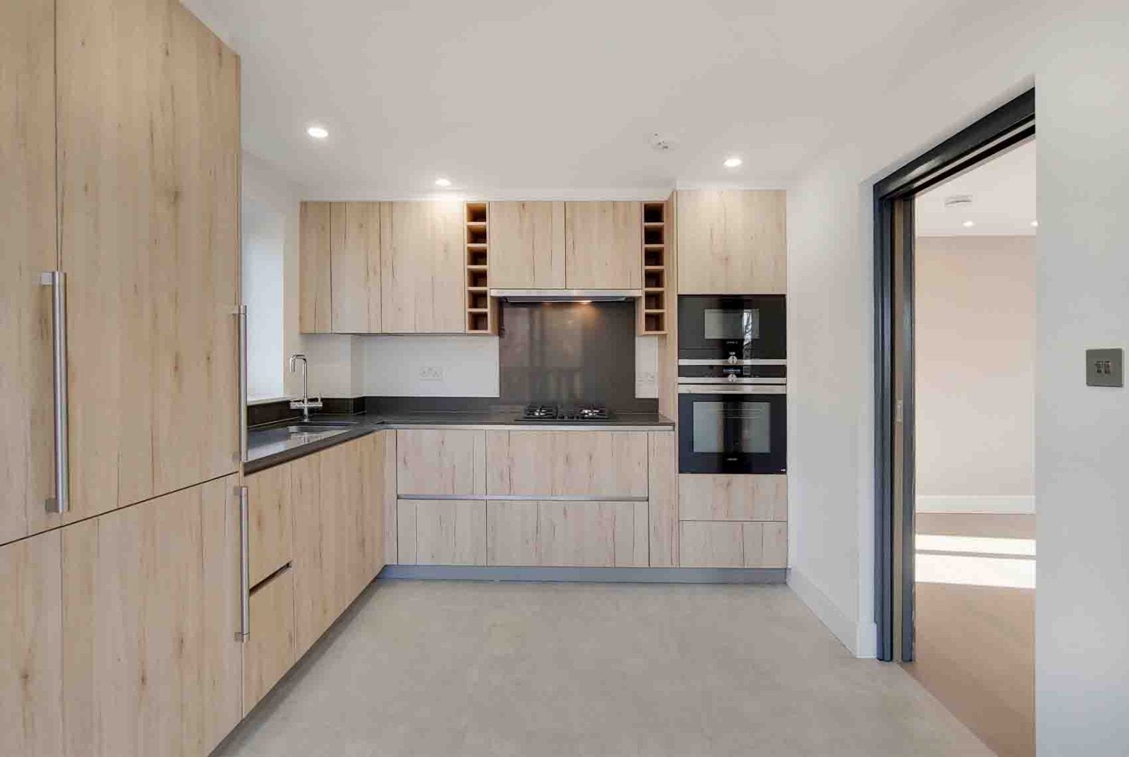 Flat Fitzjohn's Avenue in Greater London
