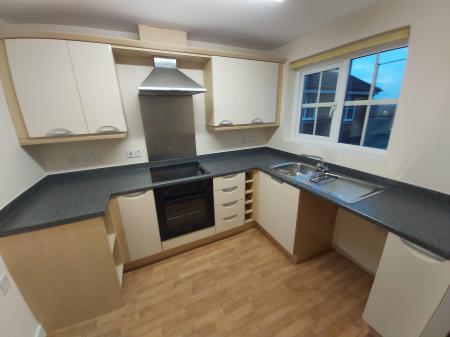 Flat Hendeley Court in East Staffordshire