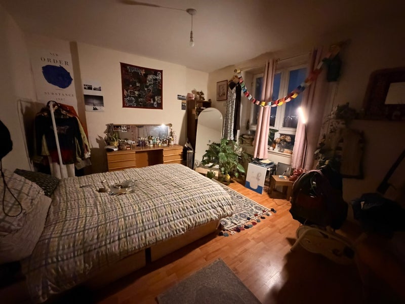 Room Jamieson Street in Glasgow