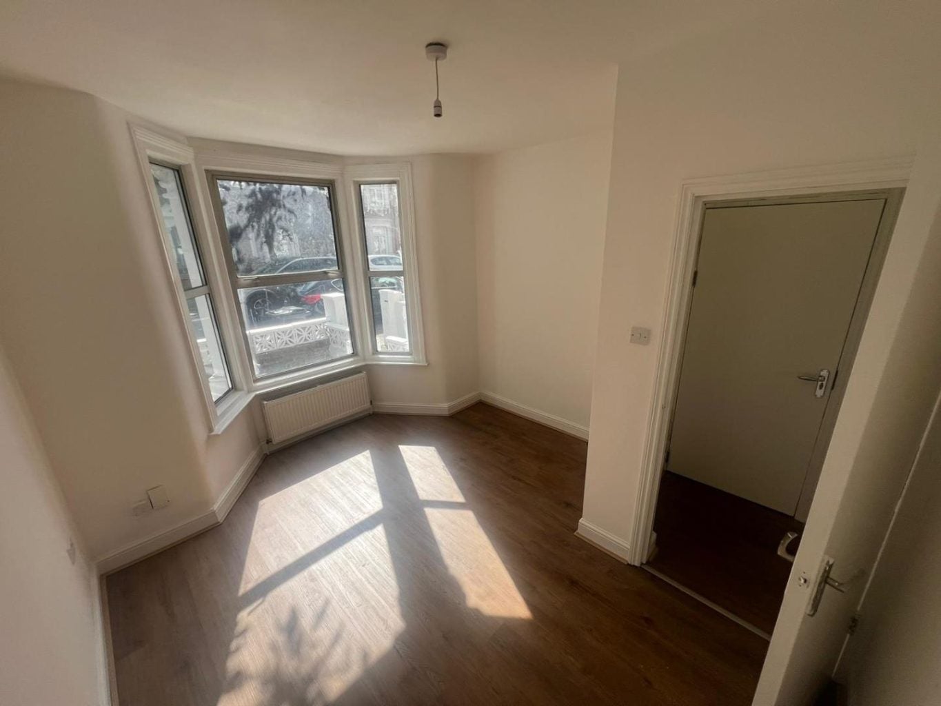 Flat Chiswick Road in Greater London