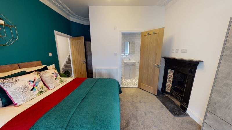 Room Merlin Road in Greater London