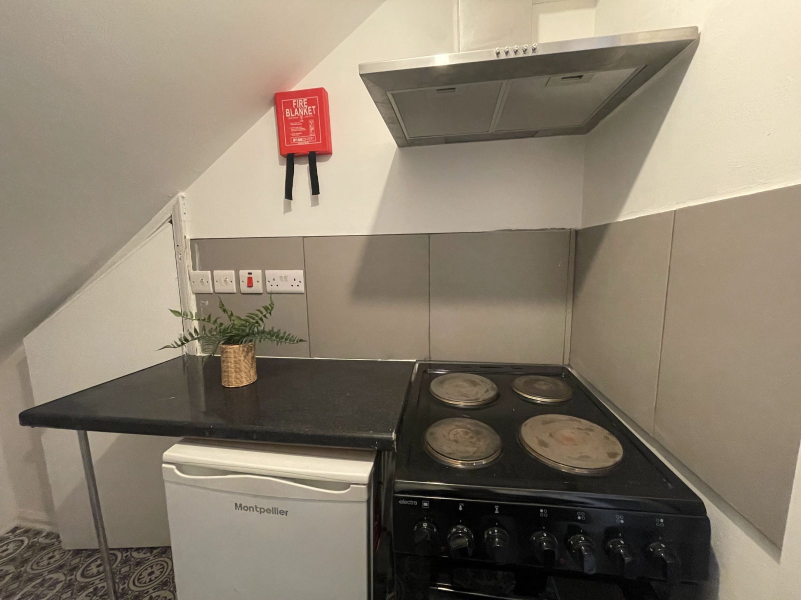Room Argyll Avenue in London
