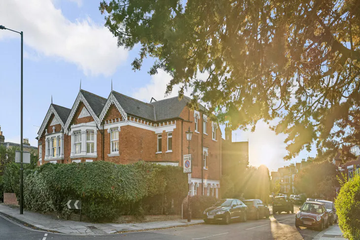 Flat Richmond Road in Greater London