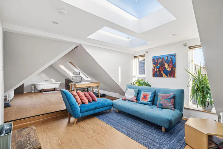 Flat Richmond Road in Greater London