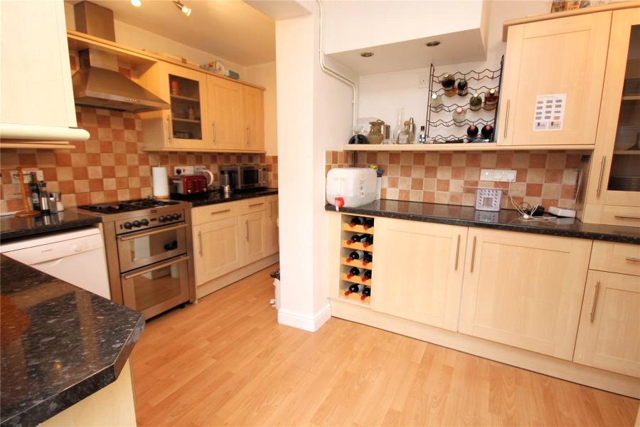 House Mount Hermon Close in Woking