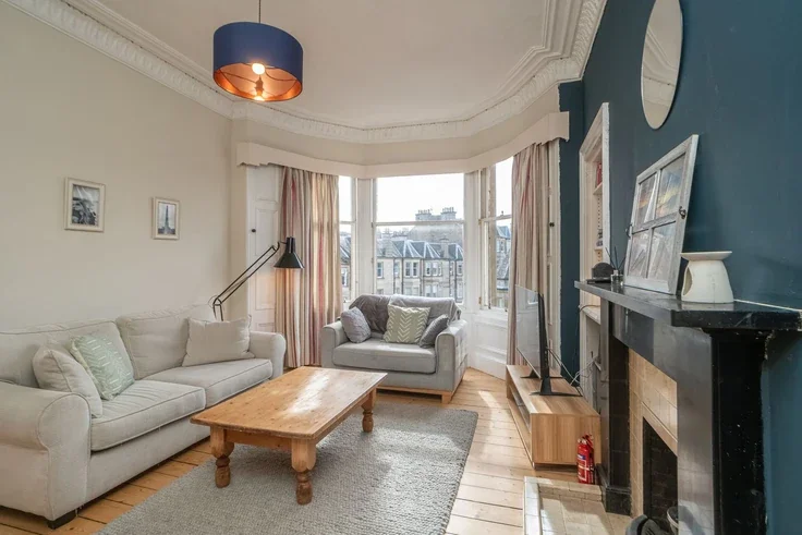 Flat Morningside Drive in City of Edinburgh