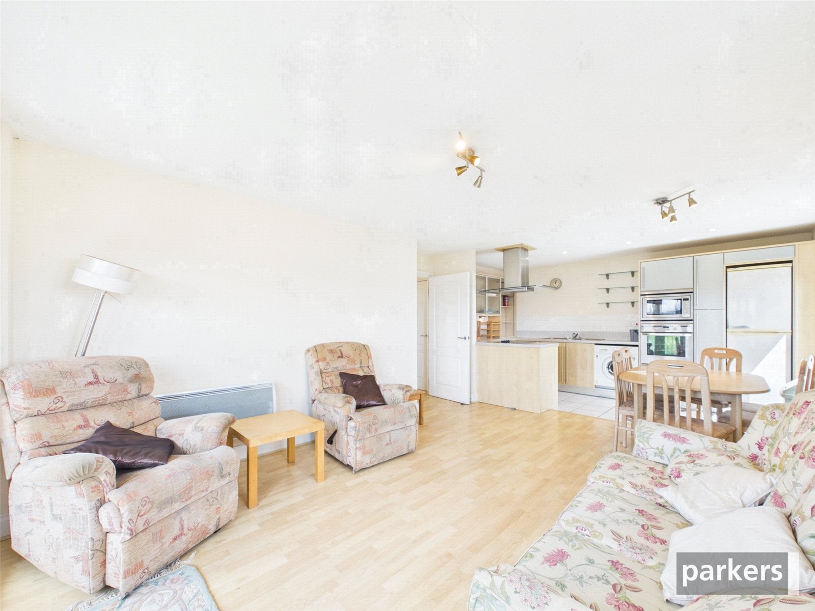 Flat Luscinia View in Reading