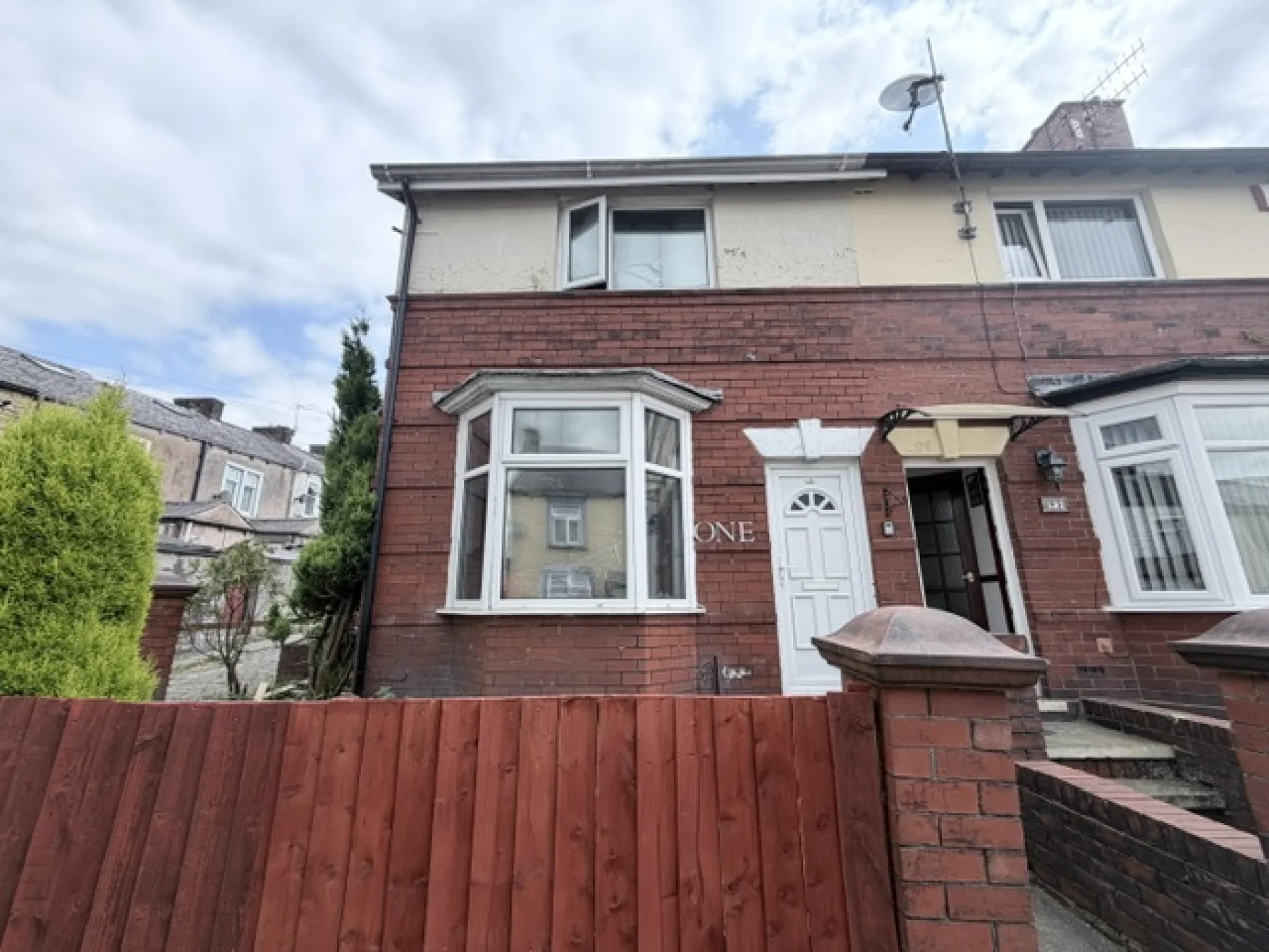 Flat Pont Street in Borough of Pendle
