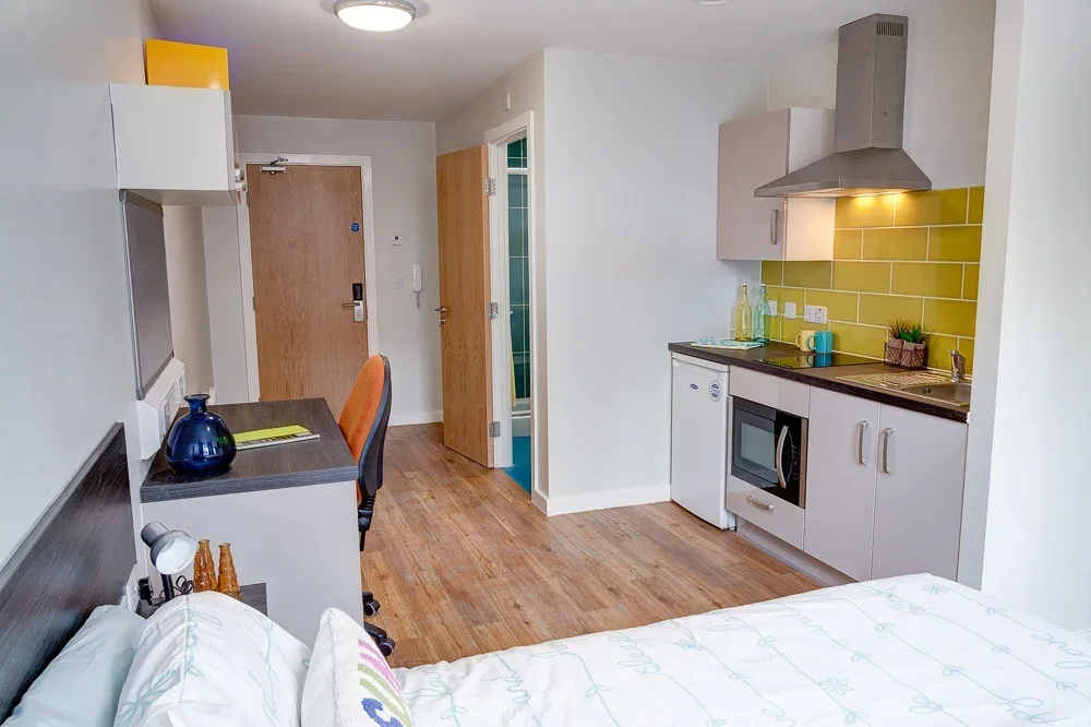 Room Kent Street in Nottingham