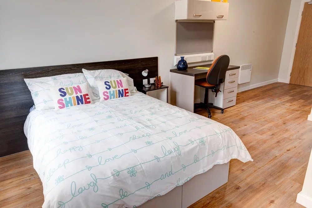 Room Kent Street in Nottingham