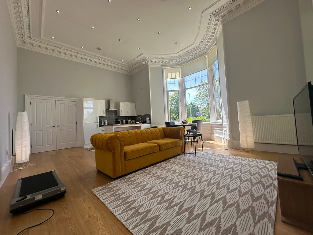 Flat Berryknowes Road in Glasgow