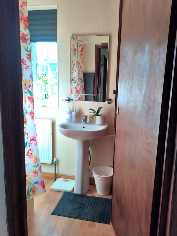 Flat New Broadway in Greater London