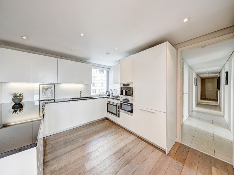 Flat Merchant Square in City of Westminster