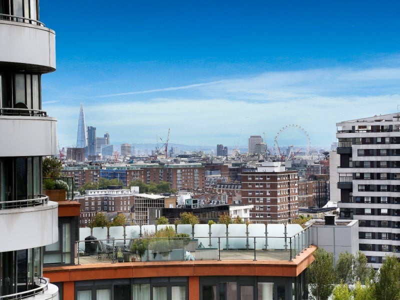 Flat Merchant Square in City of Westminster
