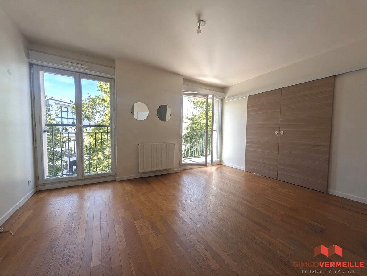 Appartement Rue des Écoles à Chatou