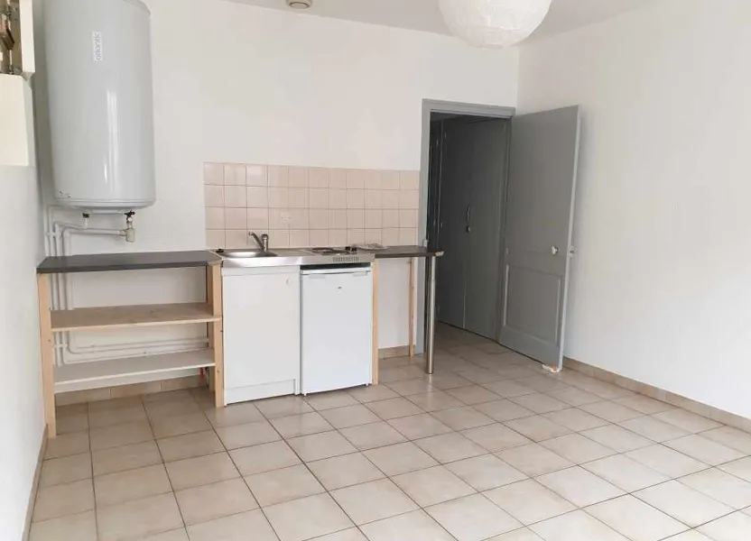 Room Rue de Babylone in Limoges