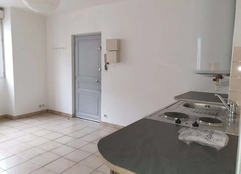Room Rue de Babylone in Limoges
