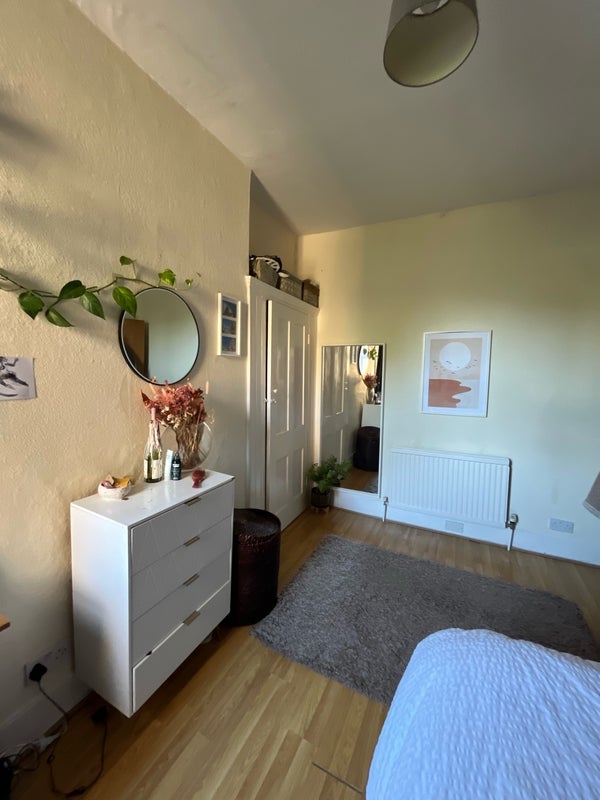Room Chesterfield Gardens in Greater London