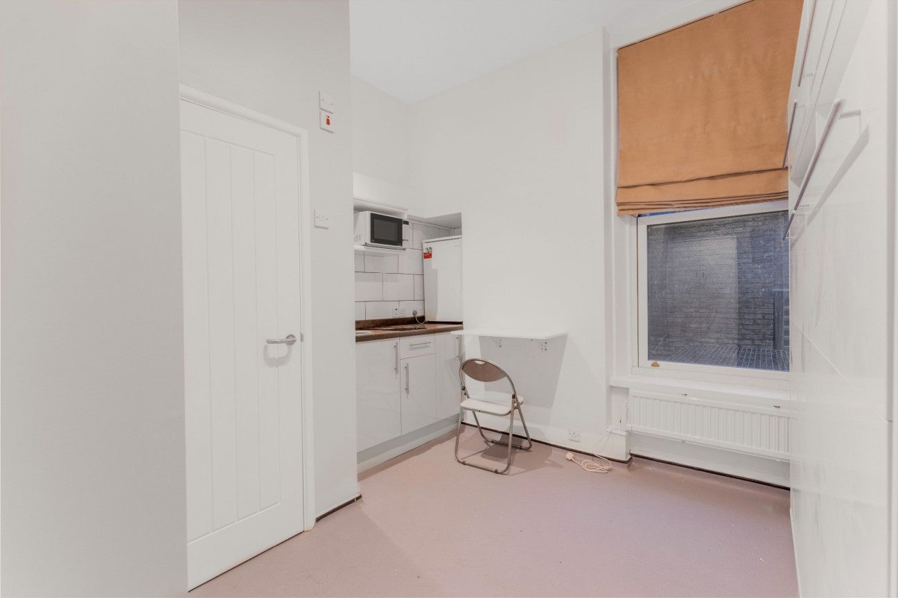 Flat Meard Street in City of Westminster