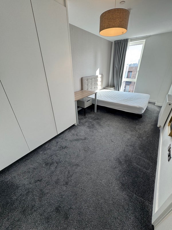 Room Waterview Lane in Salford