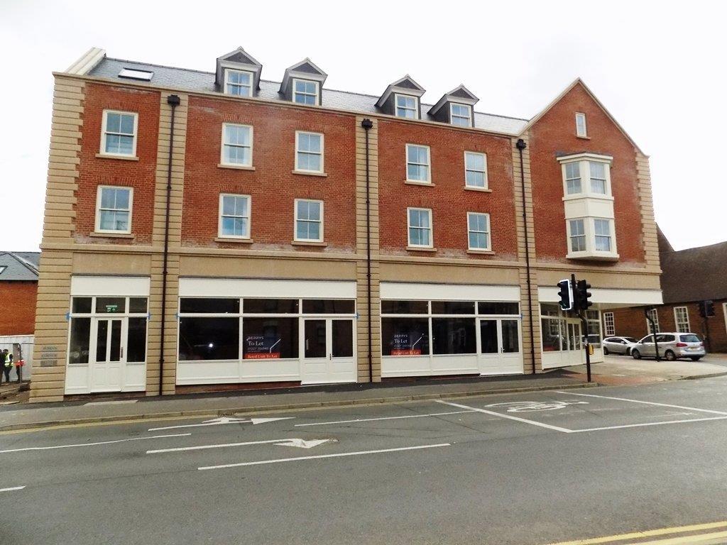 Flat Northampton Road in Towcester