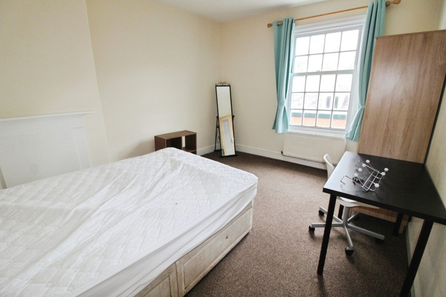 Flat St David's Terrace in Exeter
