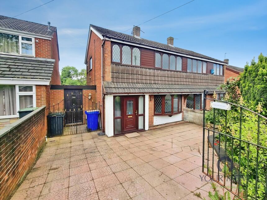 House Westsprink Crescent in Stoke-on-Trent