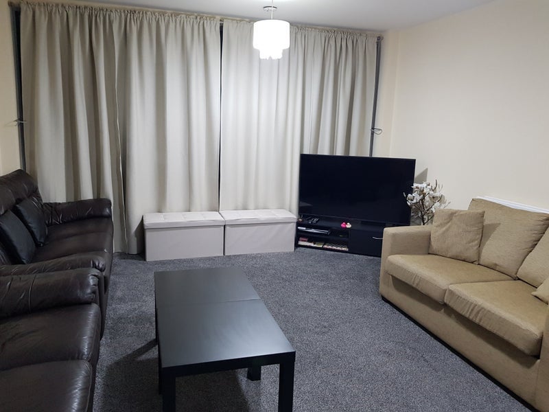 Room Kinglet Close in Greater London