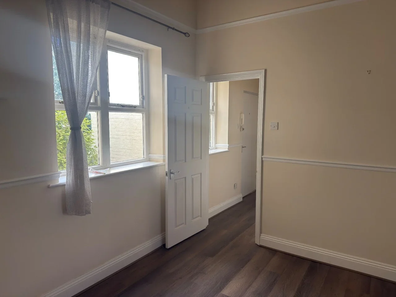Flat Rectory Lane in Woking