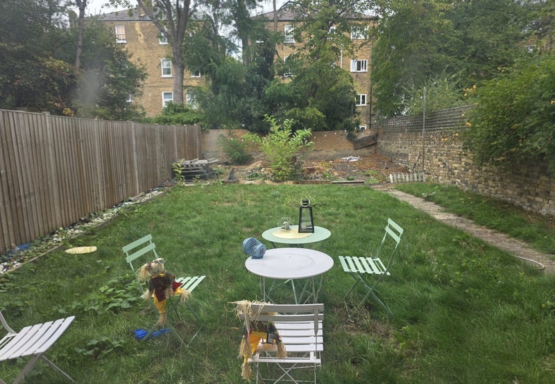 Room Brondesbury Villas in Greater London