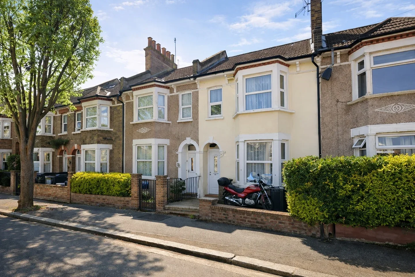 Room Ermine Road in Greater London