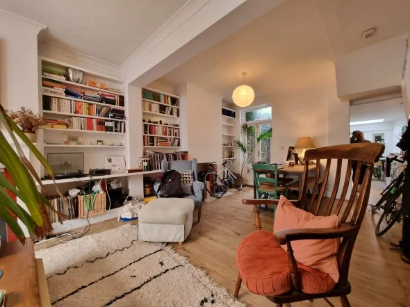 House Wellington Row in Greater London