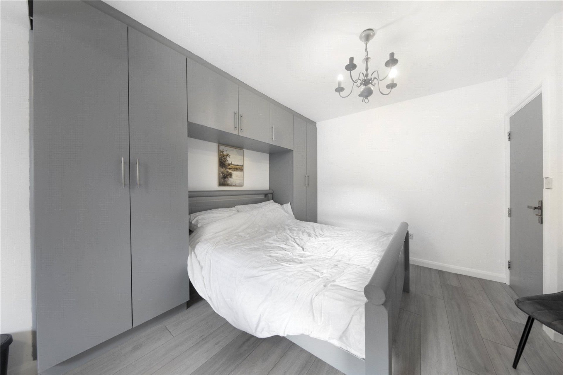 Flat Chatsworth Road in Greater London