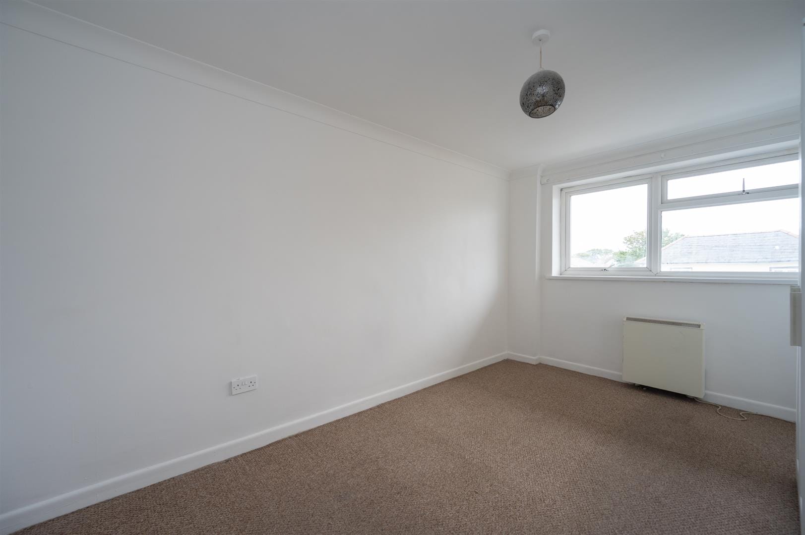 Flat Norflok Crescent in Havant