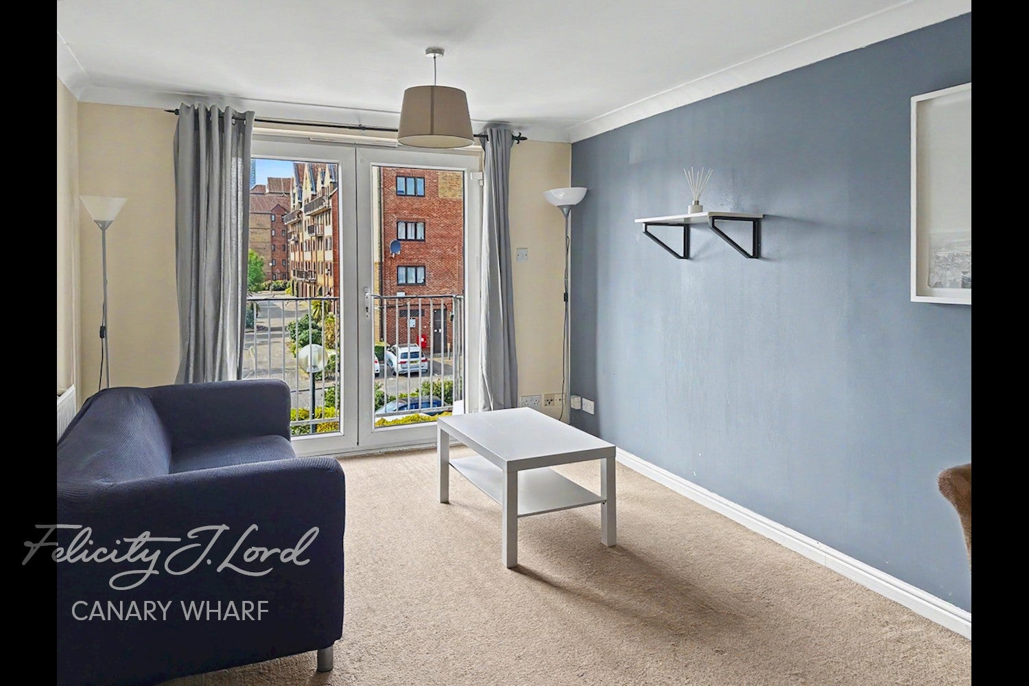 Flat Olliffe Street in Greater London