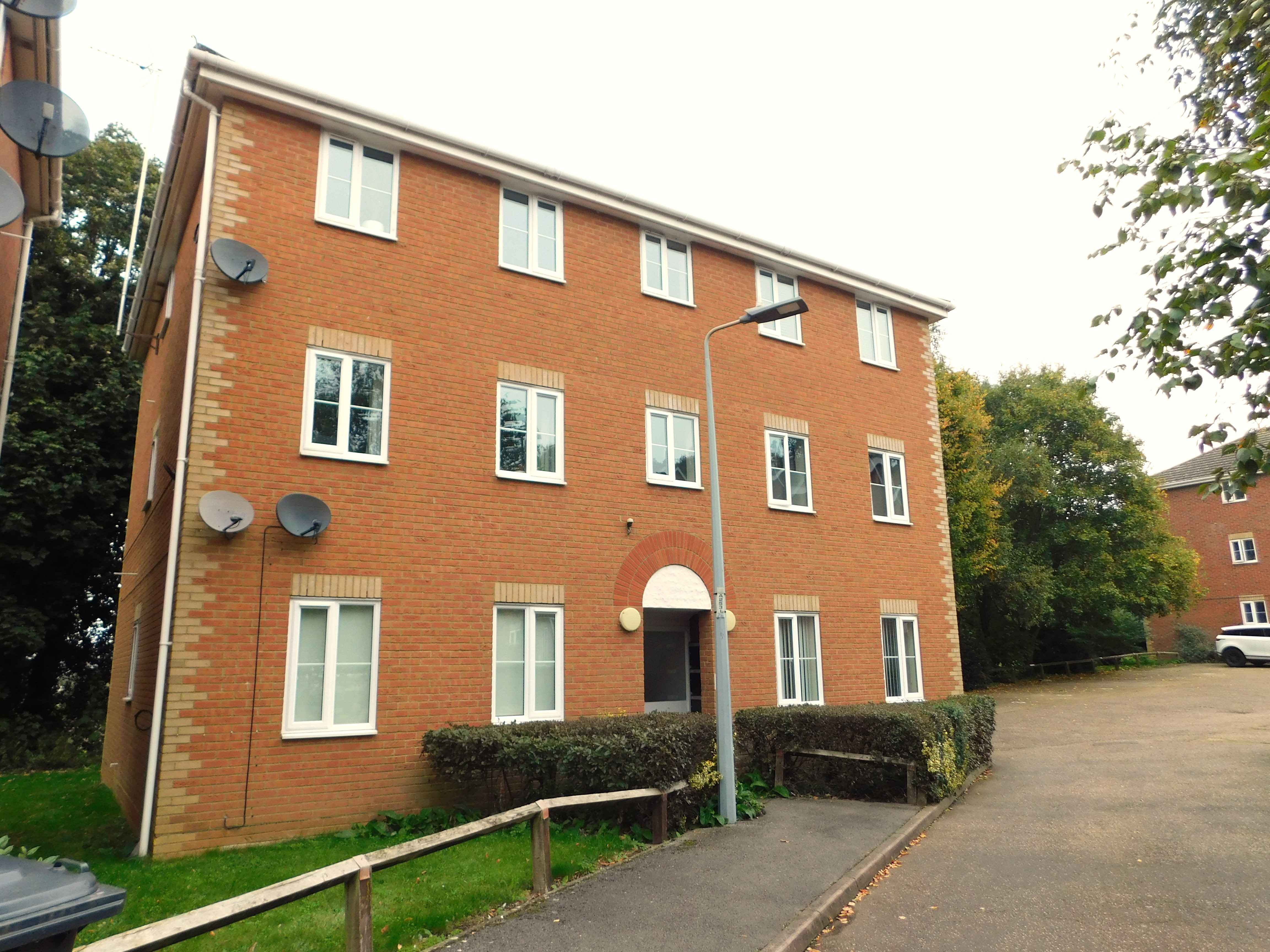 House Finbars Walk in Ipswich