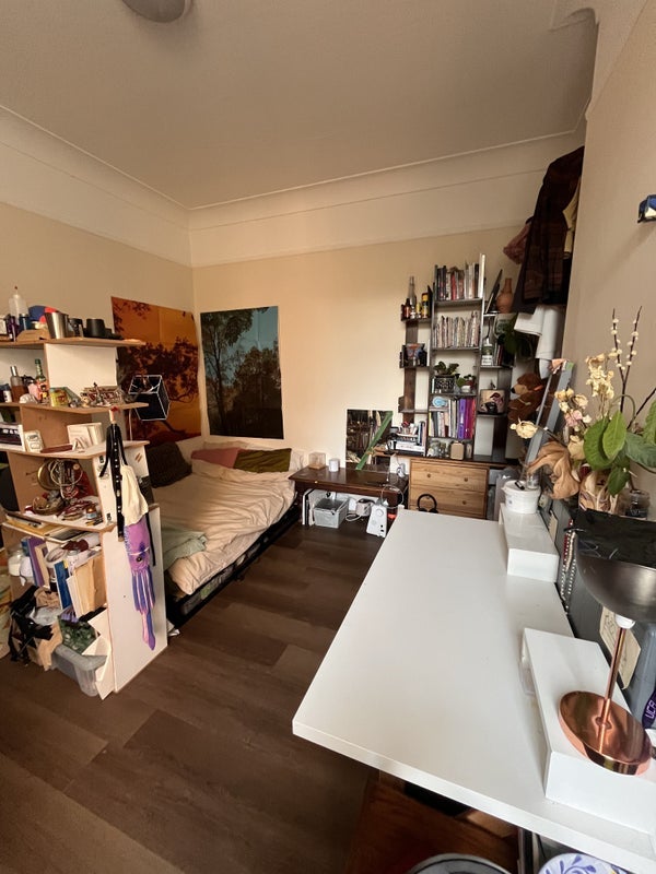 Room New Cross Road in Greater London