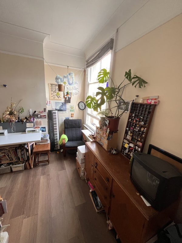 Room New Cross Road in Greater London