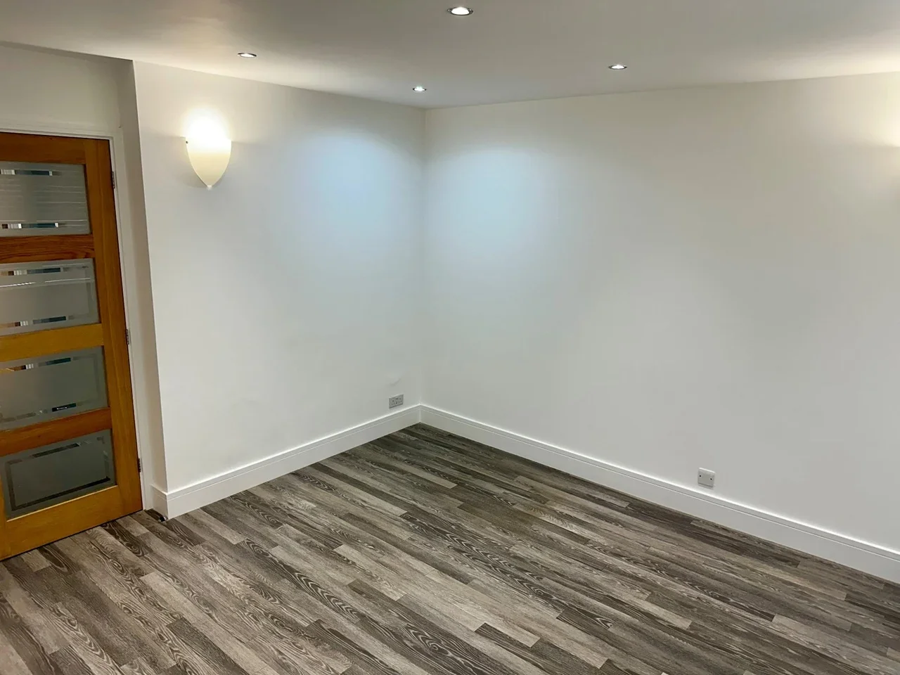 House Glenview Close in Crawley