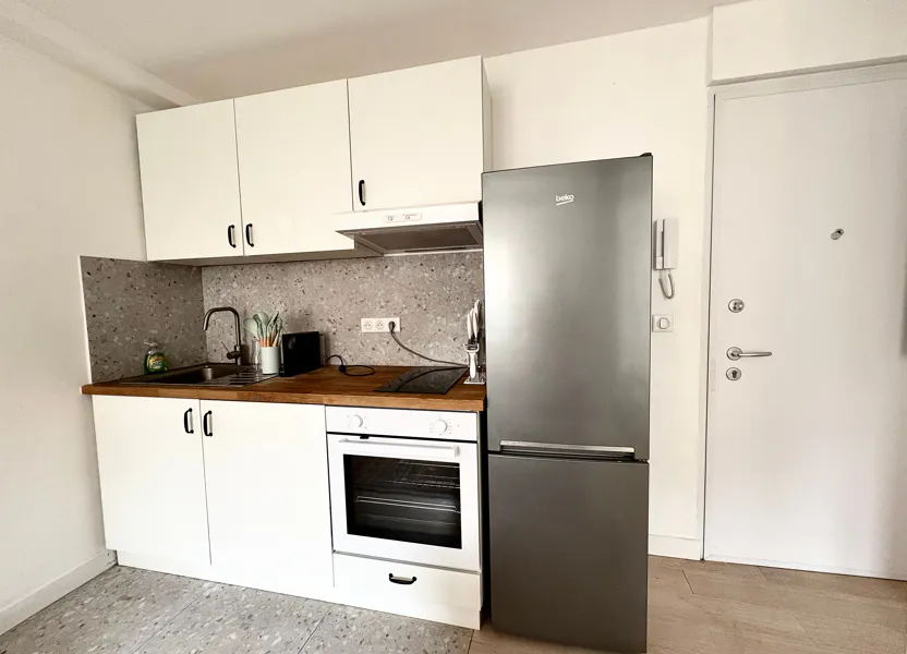 Flat Montée Claire Virenque in Nice