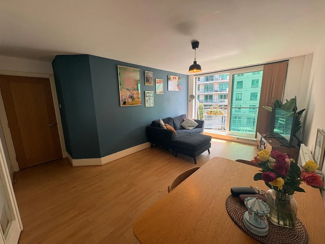 Flat Bridgefoot in Greater London