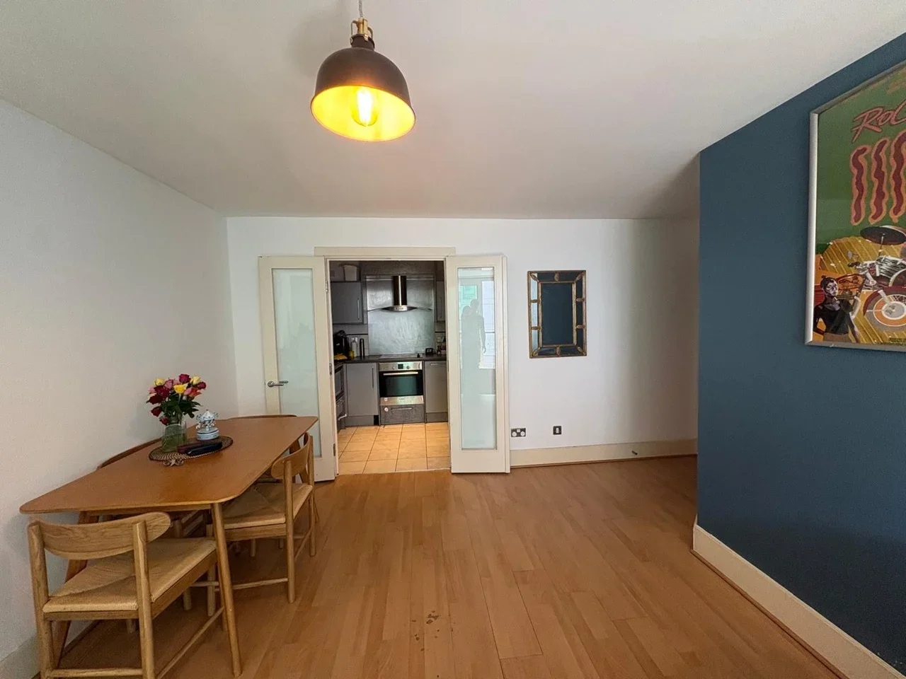Flat Bridgefoot in Greater London