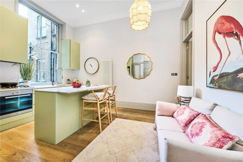 Flat Old Brompton Road in Greater London