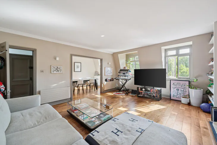 Flat Lennox Gardens in Greater London