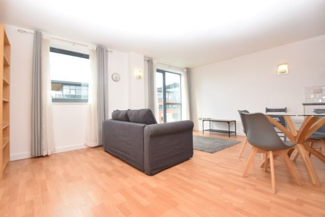 Flat Fitzwilliam Street in Sheffield