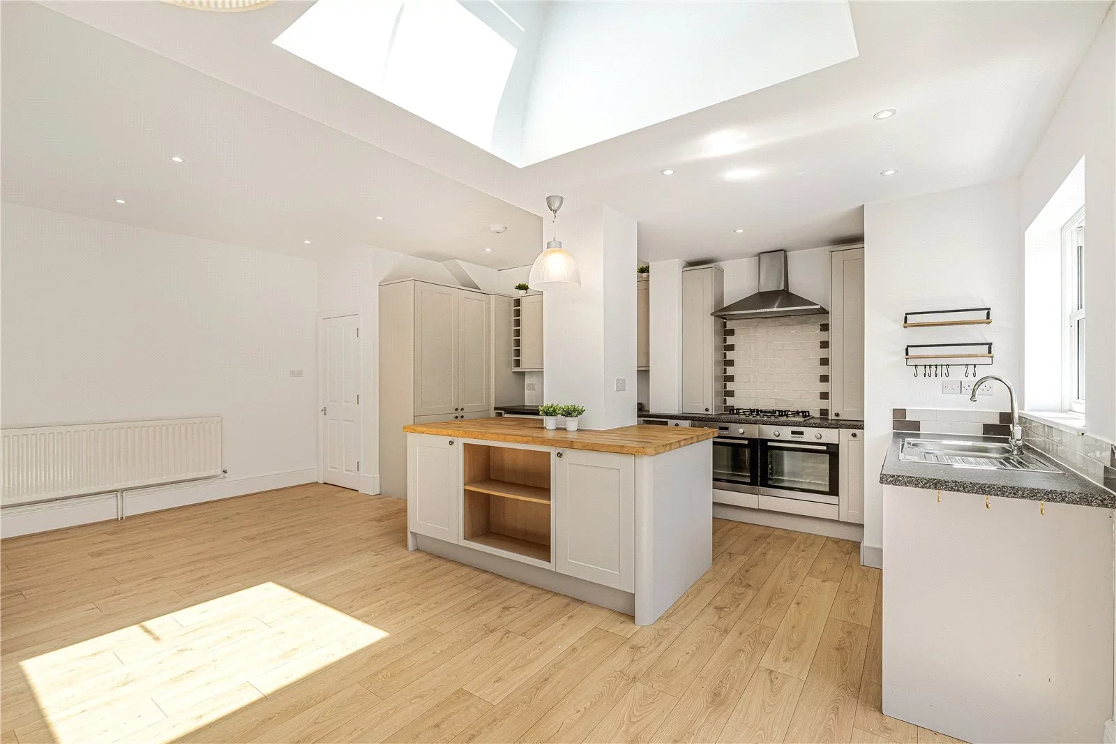 House Potters Road in Greater London