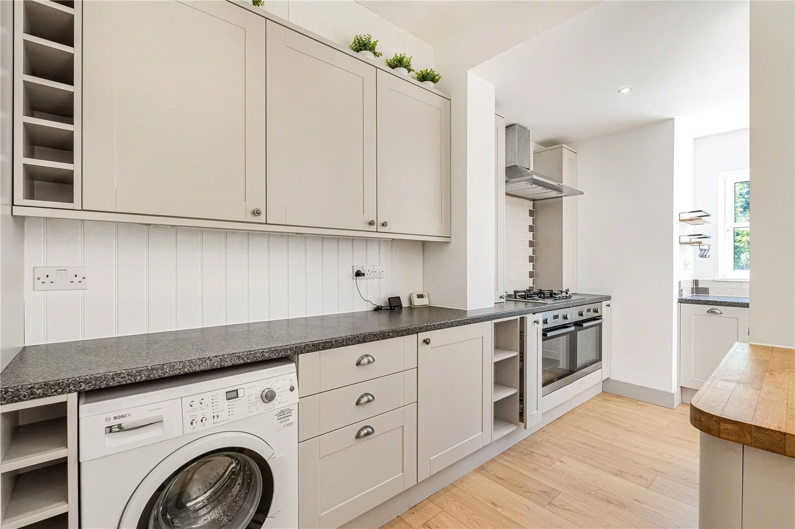 House Potters Road in Greater London